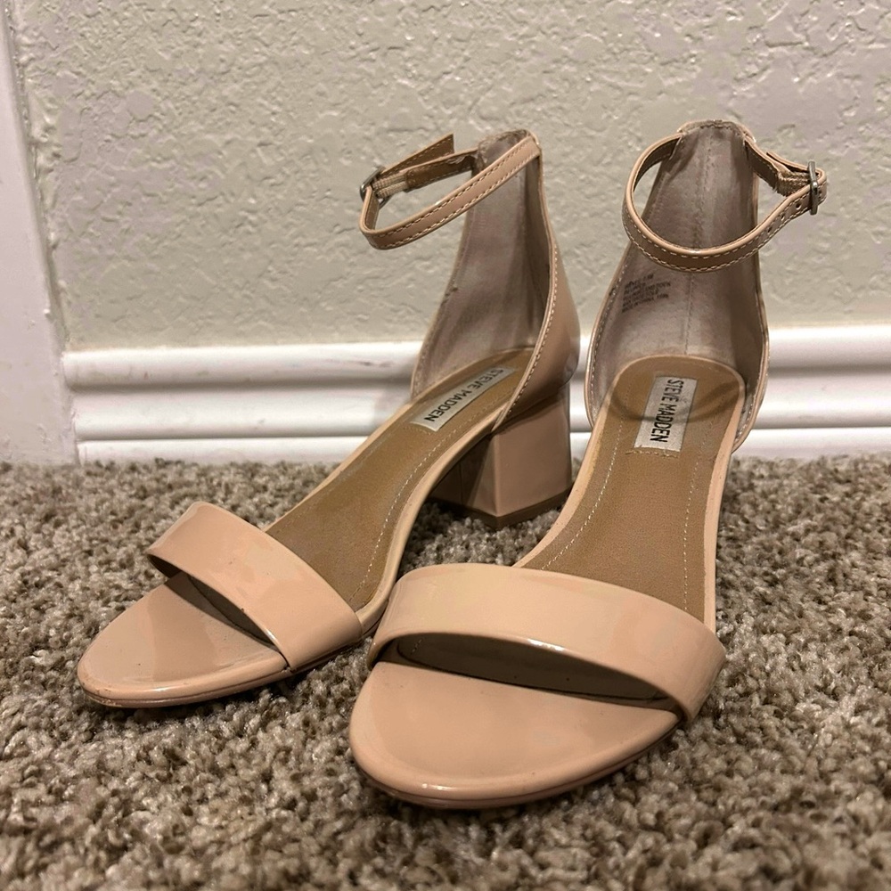 Steve Madden Tan Heeled Shoes Elegant Design